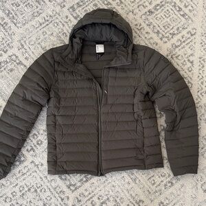 Vuori Men's Puffer Jacket
